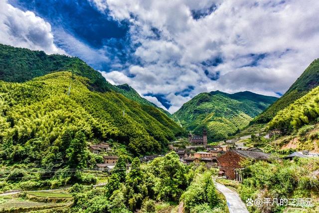 浙江丽水特色景点，丽水——被誉为“浙江绿谷”