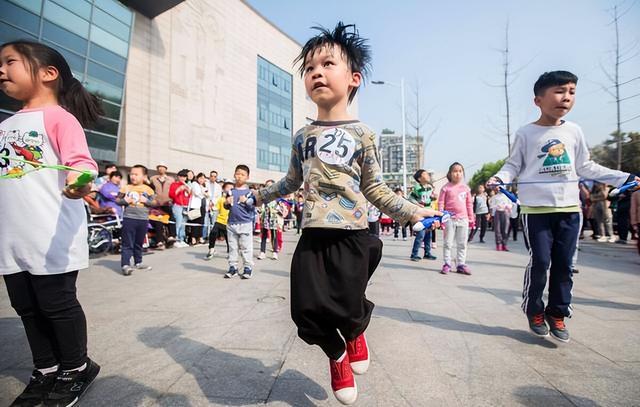 身高怎么量才正确，如何看孩子身高是否达标