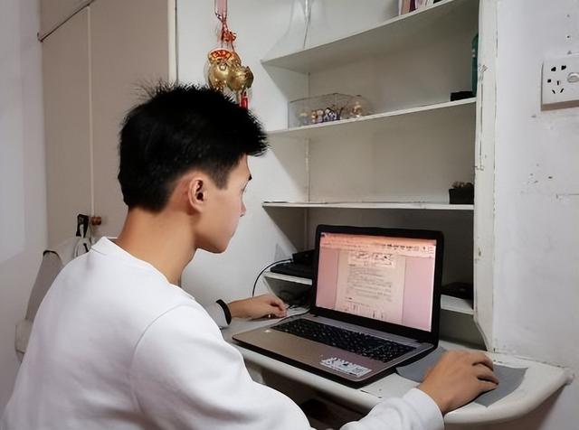 贵州建设职业学院，年贵州建设职业技术学院（多所高校推翻原定开学时间）