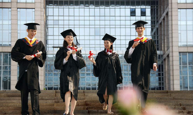 大一可以考四级吗，大一新生能否考英语四级（为啥大一新生不能报考英语四级）