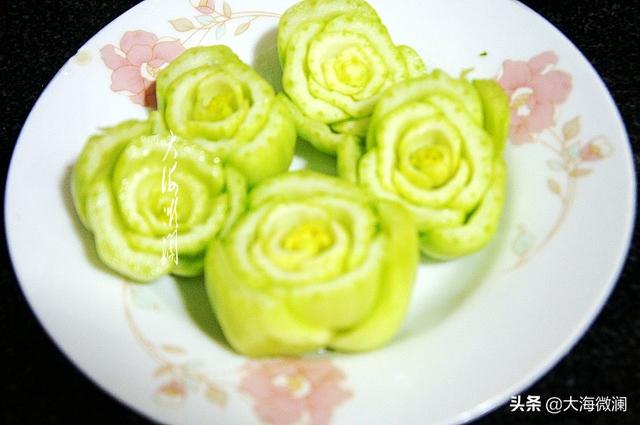 白灼小油菜最正宗的做法，白灼油菜窍门（春天女人多吃这菜）