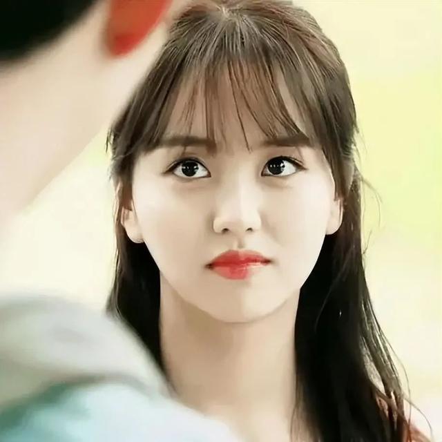 韩国最美十位女星，2023年韩国最美的10大女星
