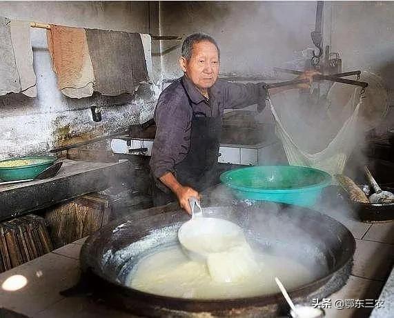 食用石膏粉的好处，食用石膏粉的功效与作用（农村人用石膏打豆腐历史悠久）