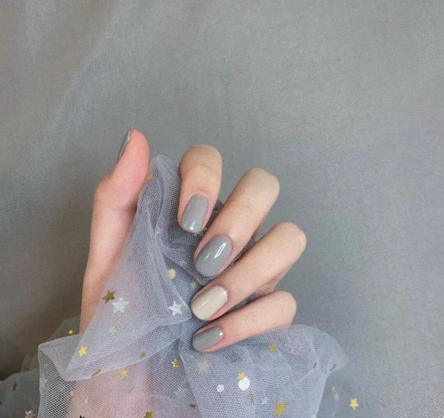 美甲单色款式图片，好看纯色美甲款式盘点（美甲♥温柔纯色系）