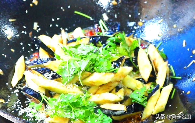 碱性食物排名第一名，世界最强碱性食物排行（也要吃的6种“碱性”菜）