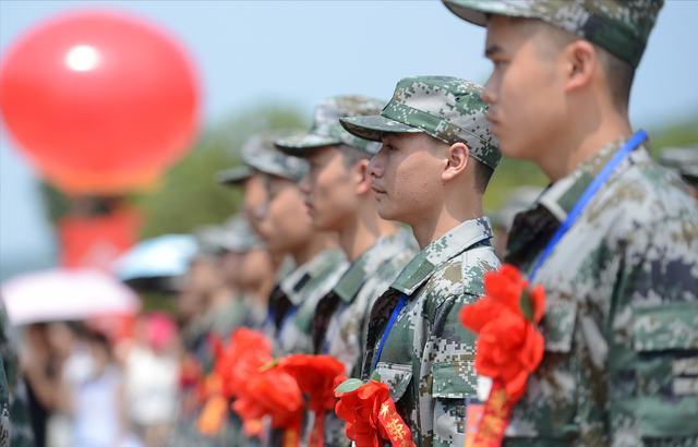 当兵的条件和标准是什么，当兵需要什么要求和条件（参军前这些“干货”有必要了解）