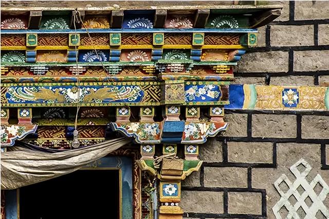 民族的主要特征是什么，民族特征属于什么（但你知道他们最具特色的建筑特色是什么吗）