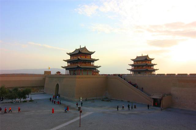 唐宋八大家是哪八位，唐宋八大家是哪八位唐代的有哪几位宋代有哪几位（“唐宋八大家”水平最高的10首诗排名）