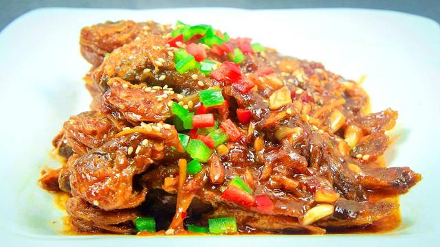 寒菜是什么呢，寒菜是什么属性的菜（“三鲜”指的是啥）