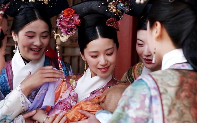 清朝所有皇帝的名字，清朝帝王名字（各自的“白月光”是谁）