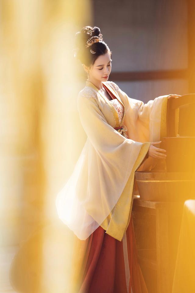 杨颖古装造型曝出，杨颖古装颜值（angelababy《相思令》古装造型首发）