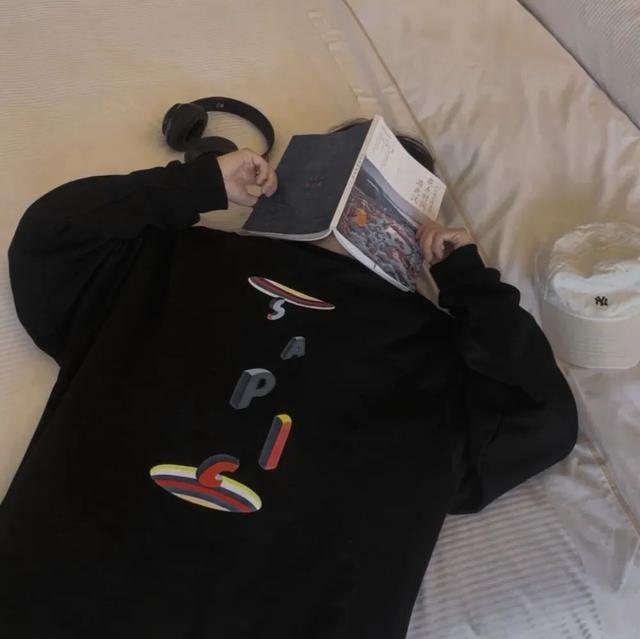 高级感男生头像，高级感拉满的男生头像微信（小众又高级的不露脸男生头像）