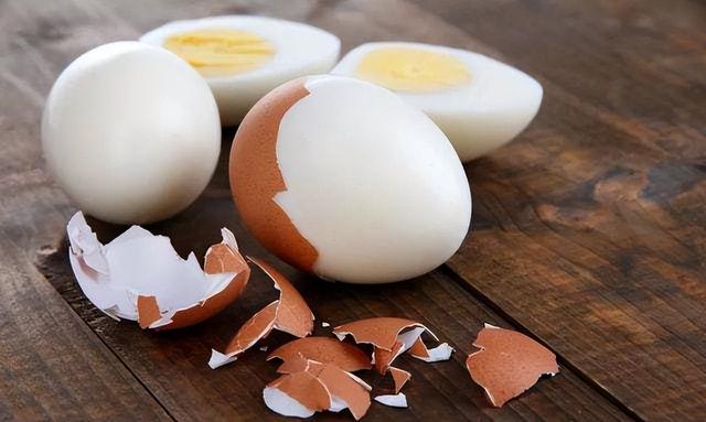 白水煮鸡蛋要煮几分钟，白水煮蛋冷水下锅还是热水下锅（还不知道鸡蛋煮多久才合适）