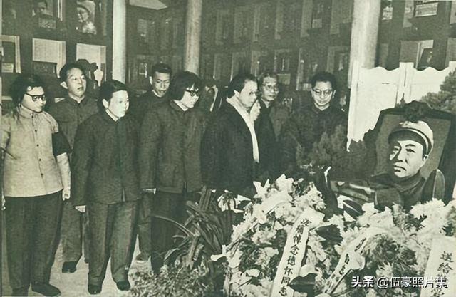 浦安修第二任丈夫，浦安修小彭德怀元帅多少岁（彭德怀元帅和妻子浦安修的9张合影）