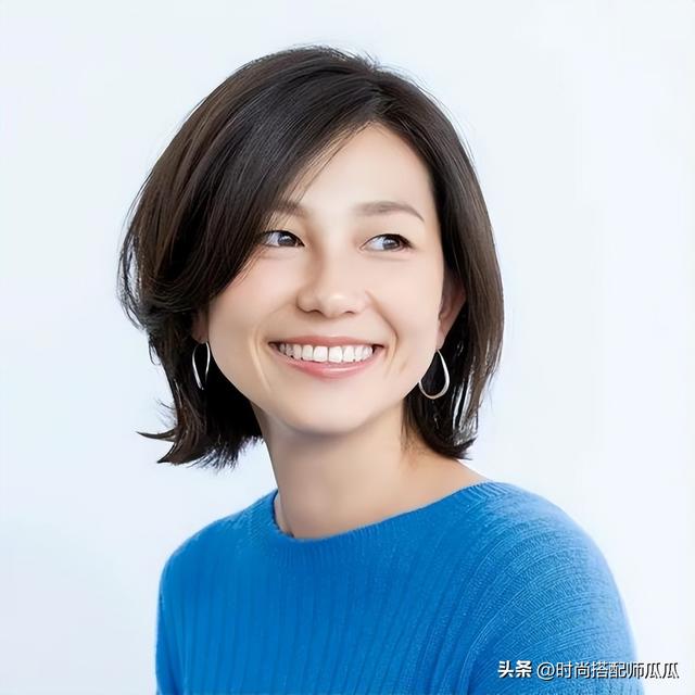 不容易脱发的发型,女生不显秃的无刘海发型(女人过了50岁就别留长发