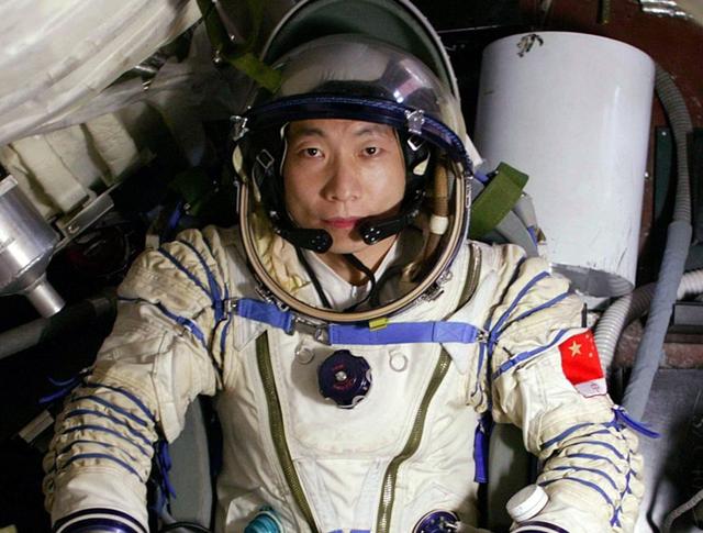航天员有哪几位，中国航天员有哪几位（仅2人被封为“航天英雄”）