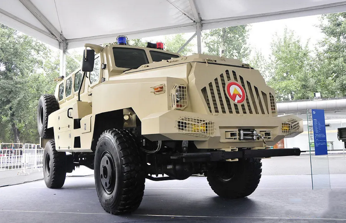 三菱越野车型大全图片价格(盘点国产25大军用越野车) - 四帝国车市