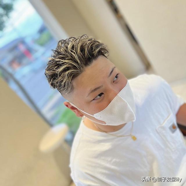 男士长发发型图片，帅气的男中长发发型（4种又帅又时尚的男士发型）