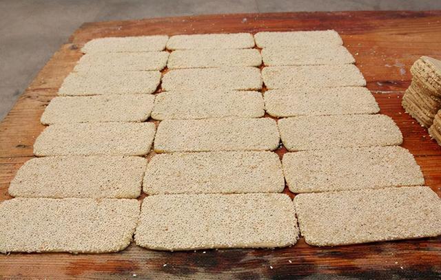 安徽特产是什么，安徽特产是什么东西（安徽几大名小吃）