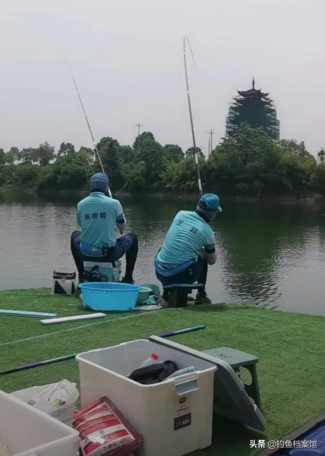 化氏垂钓学院全集(王者之战a组小组赛第二个比赛日赛事复盘) - 去钓鱼