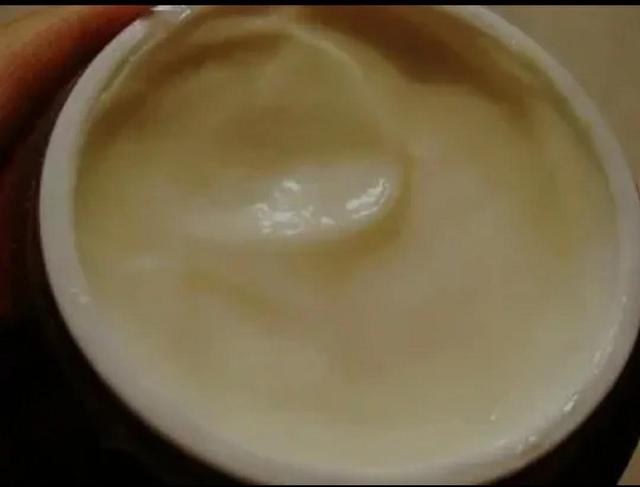 自制面膜大全补水美白去皱紧致皮肤，自制美白去皱紧致面膜（揭秘四种肌肤类型的自制面膜配方）
