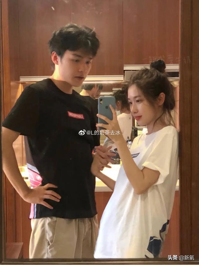 个性妩媚头像女，一点小性感 一点小妩媚微信（随便一张都是会被美少女们拿来做头像的程度）