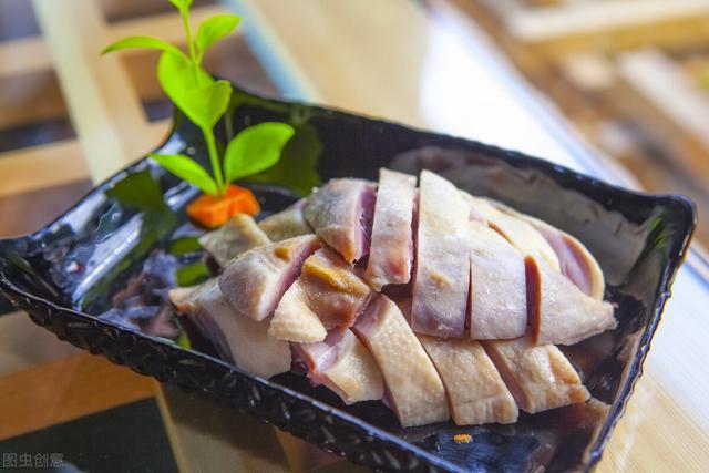 南京有名的十大美食特产有哪些，南京最好吃的特产是什么（你所不知道的南京特色美食小吃）