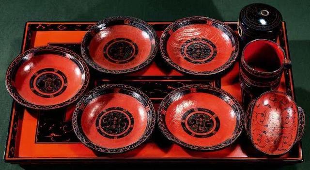 夜幕 深色系静物 伤感朋友圈背景图.，微信头像，夜幕 深色系静物 伤感朋友圈背景图.（藏在朱砂里的迷人危险）