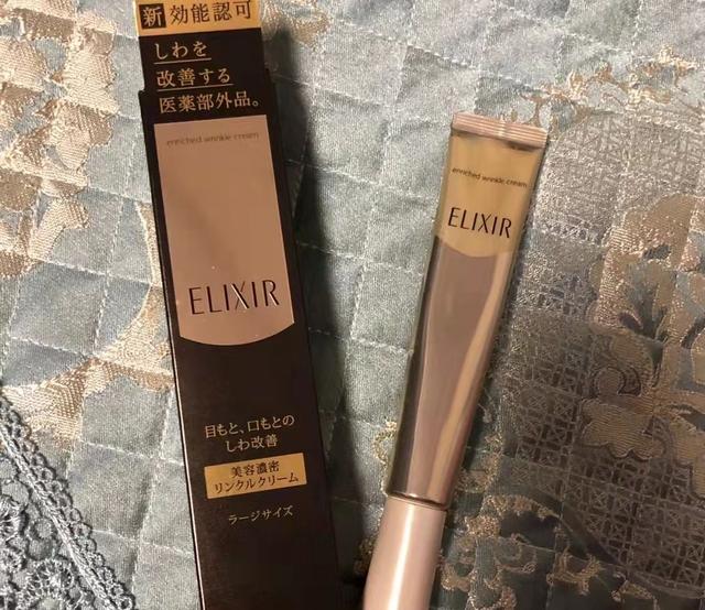 比较好的保湿眼霜排行榜 保湿眼霜哪个牌子好用，比较好的保湿眼霜排行榜（这4款公认好用的眼霜）