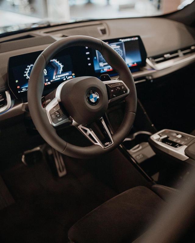 宝马黑武士是什么车，宝马黑武士是什么车型（配2.0T轻混动力）