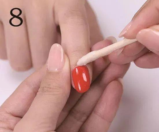 美甲怎么快速卸掉，怎么快速把美甲卸掉（最全的正确的涂甲油胶步骤——卸甲的操作步骤教程）