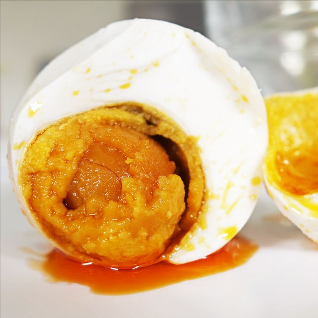 茶叶蛋的热量，茶叶蛋的热量高吗 适合减肥吗（不少人每天早上都会吃蛋）