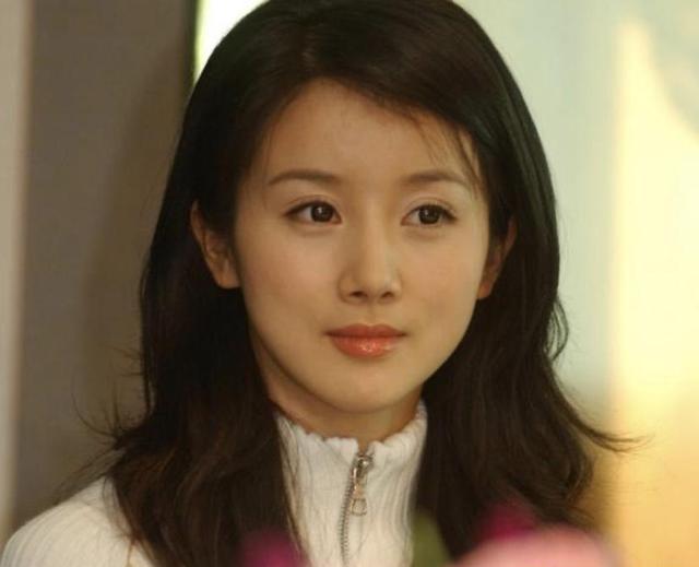 秃头留什么发型，秃头留什么发型好（同样是光头造型）