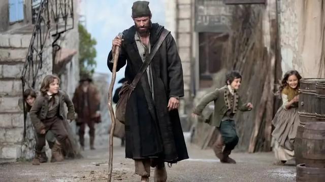 悲惨世界的作者是谁，悲惨世界简介及作者介绍（《悲惨世界》：人最大的愚蠢）