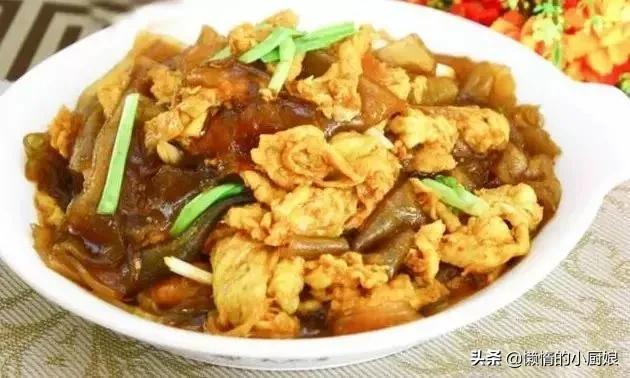 粉皮炒鸡蛋的做法，粉皮炒鸡蛋的做法大全（2块钱的粉皮拿来炒鸡蛋）