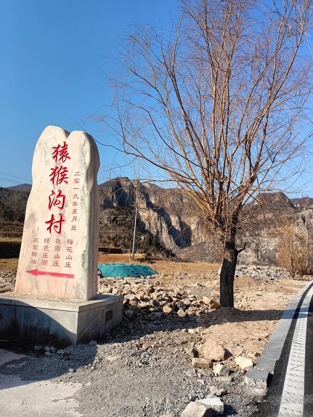 路上的风景，路上的风景很美歌曲（路上的景色）