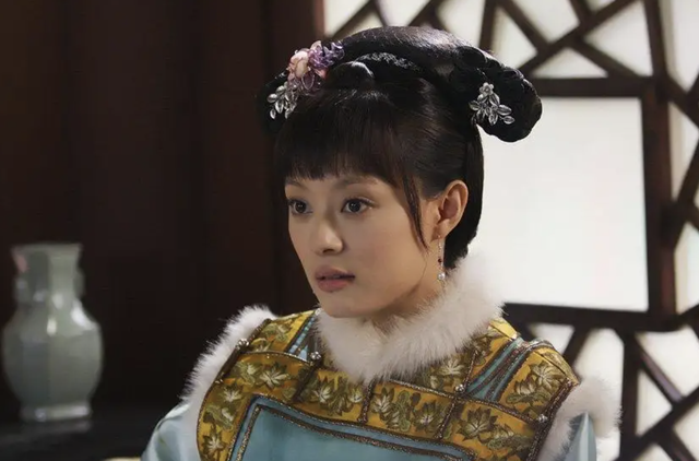 新上海滩方艳芸最后咋了，上海滩中的方艳芸（10位“大变脸”的内娱女神）