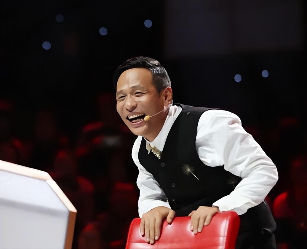 2011年,宝成宋小宝凭借着小品《相亲》爆火,名后当时他的抛弃那句经典