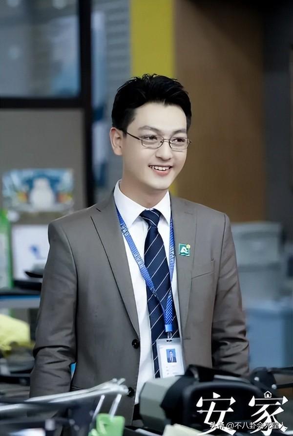 言侯爷是谁演的，琅琊榜中饰演言侯的演员叫什么名字（《琅琊榜》7年配角现状）