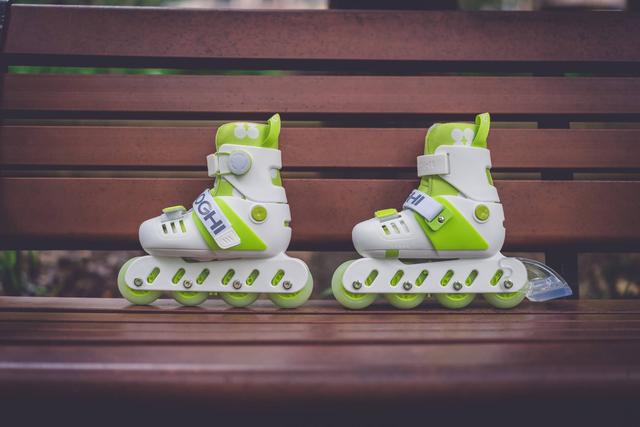 轮滑鞋品牌排行榜，轮滑鞋品牌（入手酷骑R2轮滑鞋体验如何）