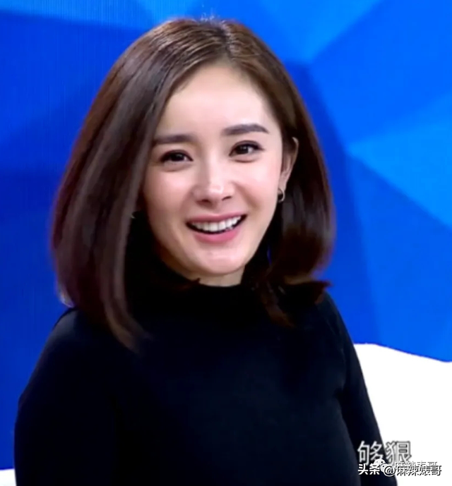 杨幂和胡歌现在关系如何，再回顾下他和薛佳凝、杨幂、江疏影的爱情故事