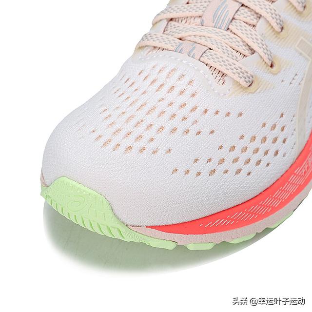 亚瑟士属于什么档次（亚瑟士跑鞋GEL-KAYANO）