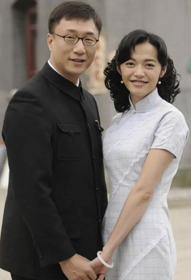 姚晨：和凌潇肃离婚，转身嫁给曹郁，如今活成了幸福人生
