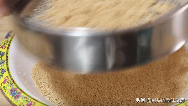 家常白薯做法，白薯如何做菜（软糯筋道层次多）