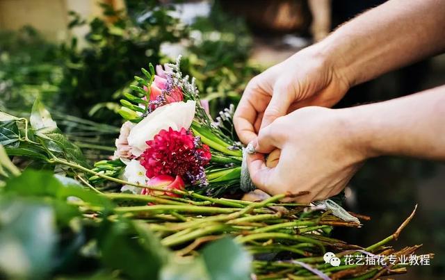 无经验如何开花店，新手开花店丨哪些地方适合开花店