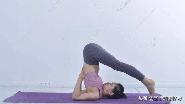 一套瑜伽动作16个动作，一套瑜伽动作16个动作简单（一套完整流瑜伽序列）