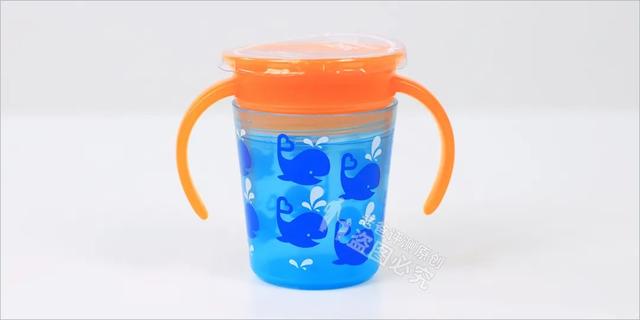 6个月宝宝奶量，6个月的宝宝奶量多少（真不建议一个奶瓶用到大）