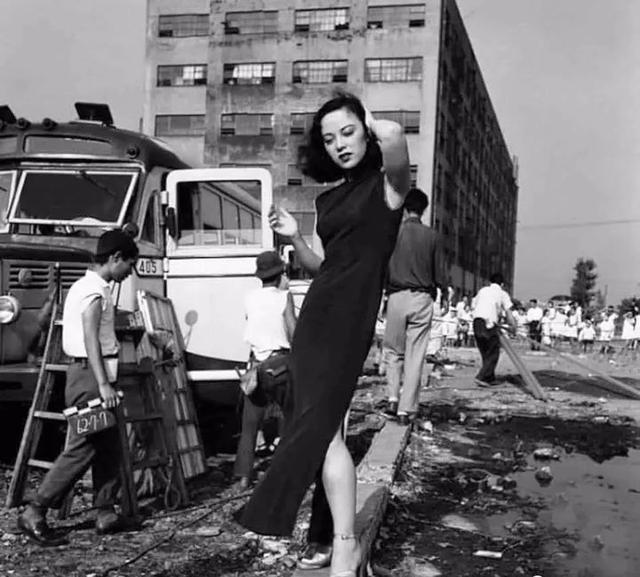 李香兰是谁，李香兰是谁我的外婚妻（音乐故事之《李香兰》）