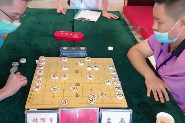 孟辰收获个人年度首金，孟辰厉害的（元朗荣华杯收兵孟辰横扫全场二度称霸）