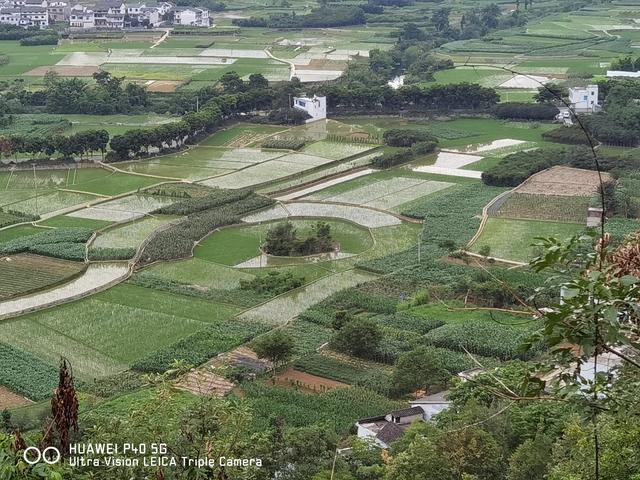 贵州兴义市简介，兴义市简介市区人口（<黔西南布依族苗族自治州>）